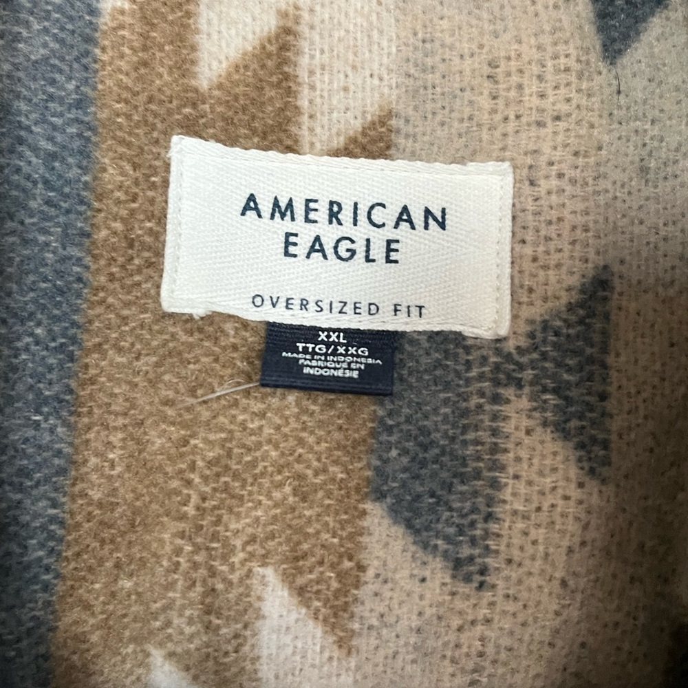 American Eagle oversized jacket/shacket featuring… - image 2